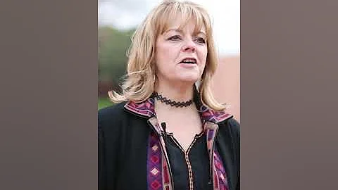 Art of the Cowgirl: Musician Lynda Thurston