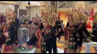 Tari Galombang Sanggar Ijuak Sapilin Entertainment.