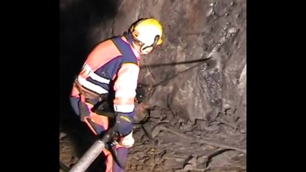 Шахтные перфораторы Атлас Копко wmv