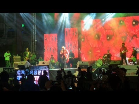 tera-yaar-hoon-mein,-b-praak-live-performance-mashup-bhopal