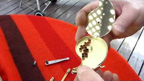 Loading Universal Capper.wmv