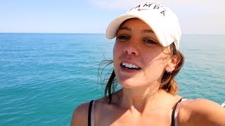 32] Sailing Offshore & Overnight | Abandon Comfort - Sailing The World by Abandon Comfort 126,423 views 6 years ago 13 minutes, 43 seconds