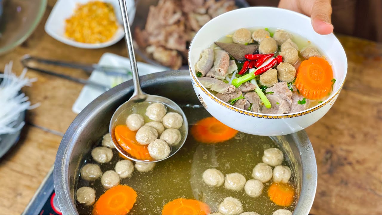 The Best Noodle Soup Recipe - រូបមន្តធ្វើទឹកស៊ុបគុយទាវឲ្យបានឆ្ងាញ់