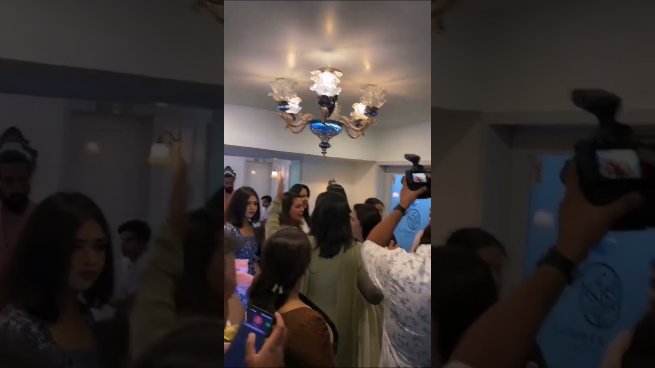 🥰🥰🥰Namitha pramod 💞cafe inauguration video 😍😍pls SUBSCIBE and like💞💞