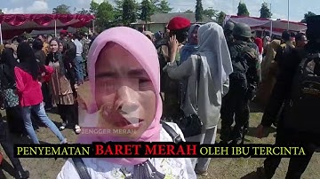 Pembaretan KOPASSUS [Komando Pasukan Khusus] TNI AD oleh ibu tercinta. Full HD