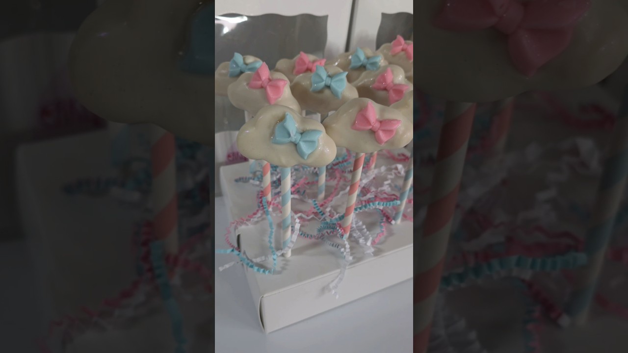 Custom "Up" movie themed cake pops 