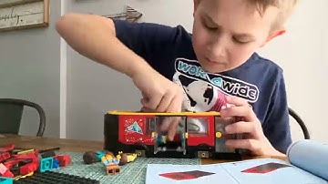 Building a double decker bus (Timelapse)