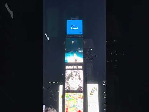 Video: Feirer nyttårsaften på Times Square