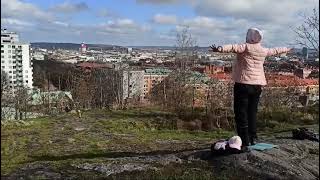 Tatjana Novak - Meditation and Improvisational Yoga in Sweden