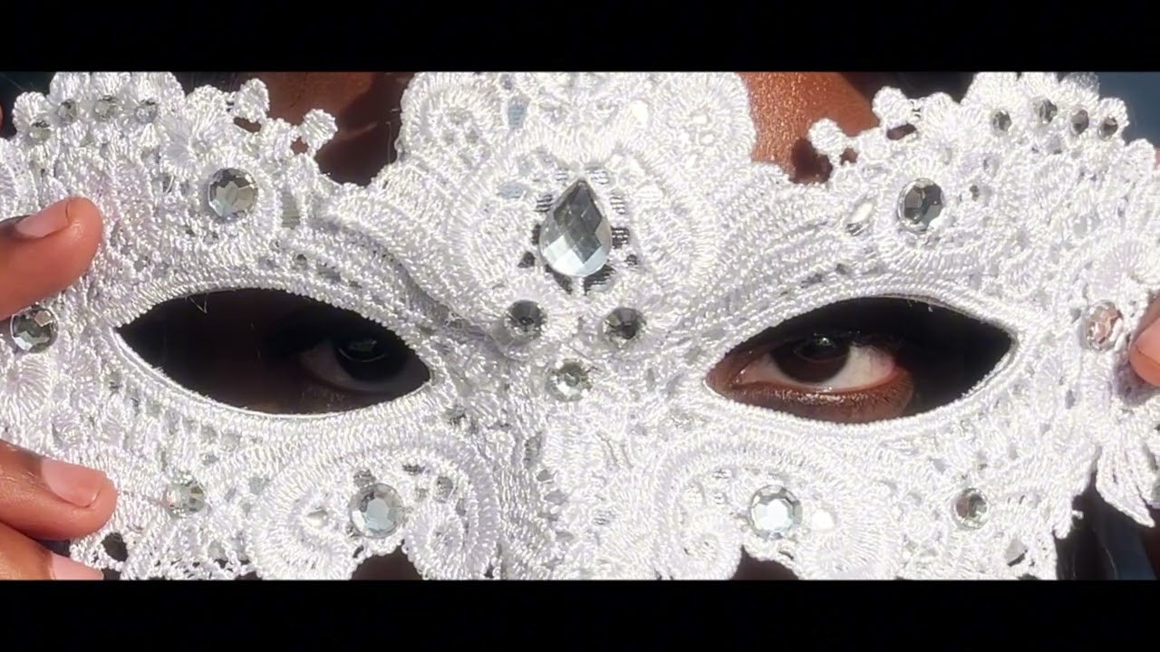 Guarda BAD THOUGHTS (Official VIsualizer) su YouTube Guarda BAD THOUGHTS (Official VIsualizer) su YouTube