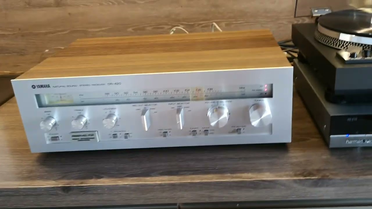 Yamaha CR-420 receiver - YouTube