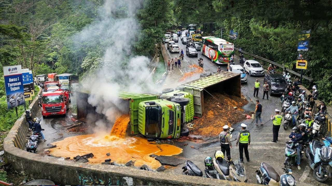 MALAPETAKA TUMPAHAN MINYAK !!! SITINJAU LAUIK MACET TOTAL PULUHAN KILOMETER (Kondisi Terkini..)
