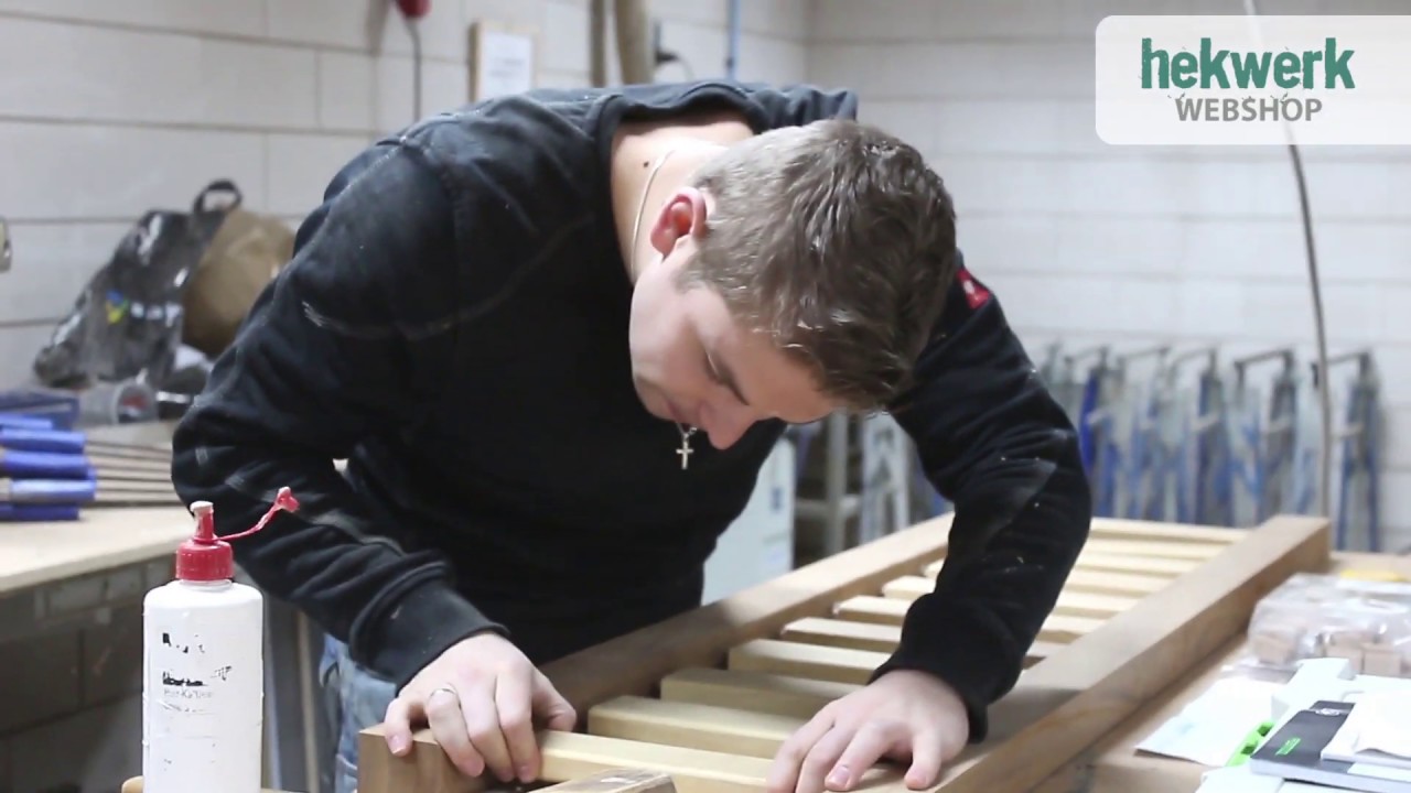 Verbazingwekkend Hoe maak je een houten balustrade? | Hekwerkwebshop.nl - YouTube KH-81