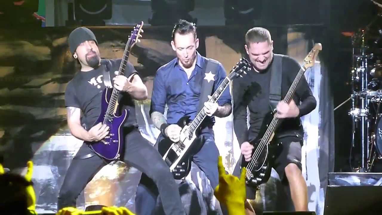 Volbeat Guitar,Gangsters & Cadillac Blood Live in Vienna 17.11.2013 YouTube