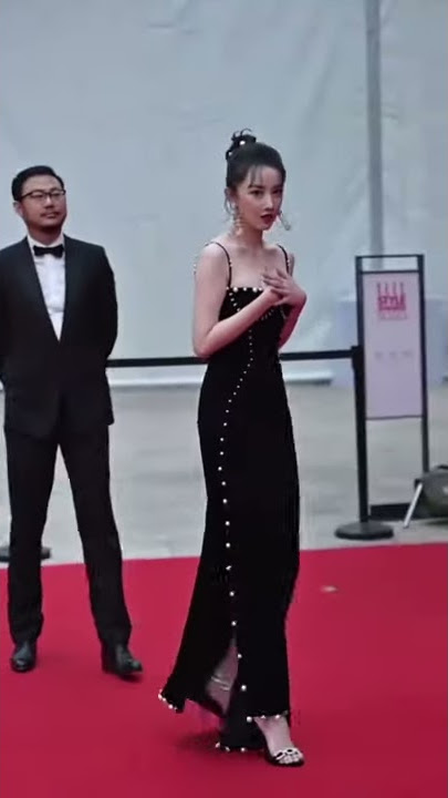 Chinese actress is very sexy！