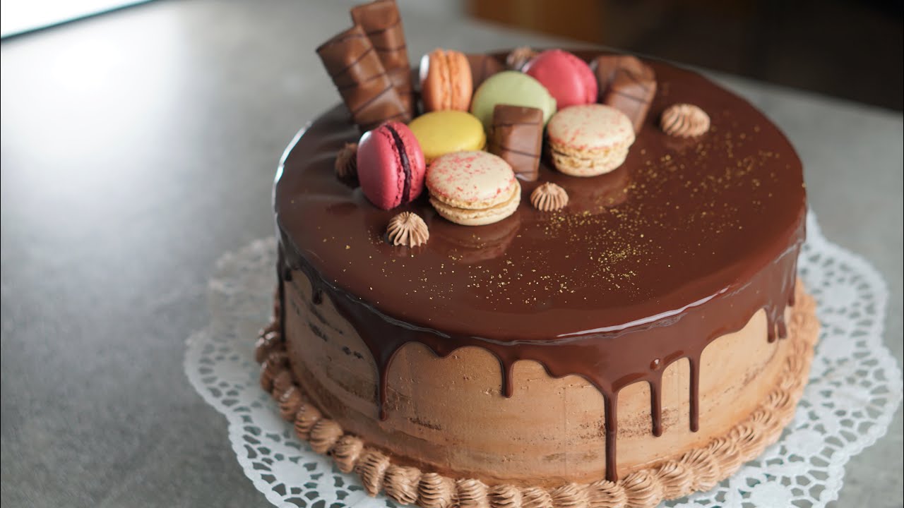 تزيين كيك (لاير كيك ) مع طريقة تحضير كريمة الزبدة الأمريكية بالشوكلا