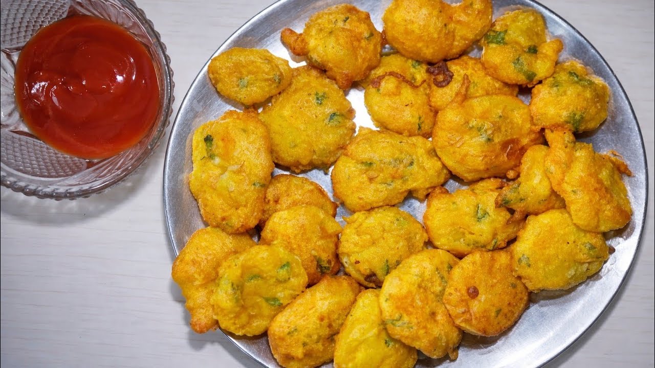 🤗आलु के किस्पी पकोडा रेसिपी🤤 इफतारी 1️⃣🥳AALU PAKODA RECIPE EVERYONE 'S FEVRIT PKODA🎉#katakbatak 
