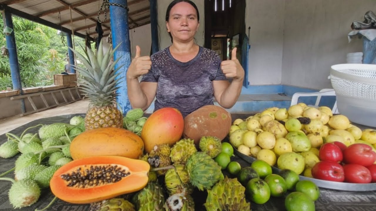 Colheita de frutas num dia muito especial aqui no sítio ,veja o porque. 