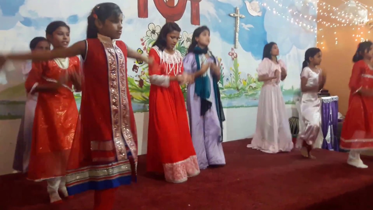 Awega Awega Yesu Fer Awega Geet Dance Perform - Christmas Program.Korangi No 2-12. 48-f