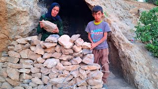 The life of a homeless mother and son in a strange cave in the mountains