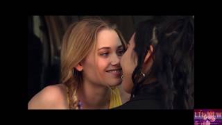 Multi Lesbian Kiss Part 1