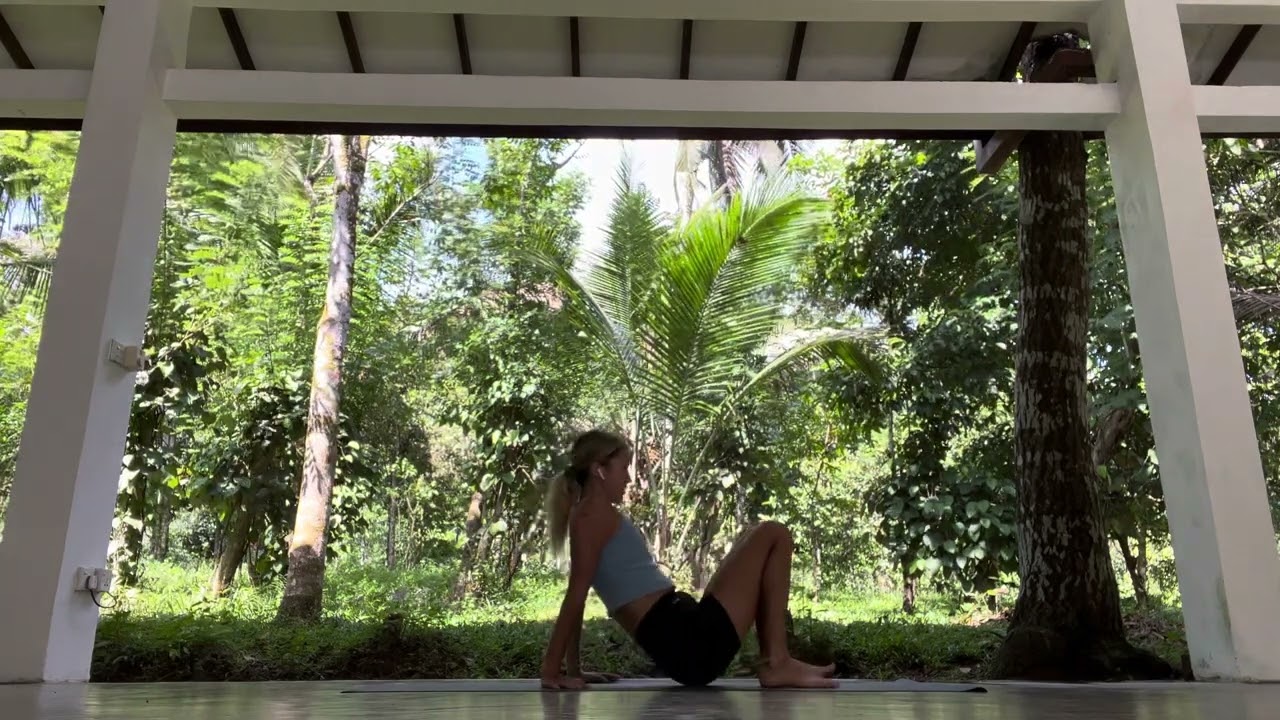 45 Minute Digestive Yoga Flow