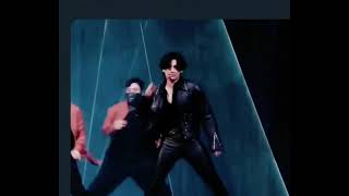 The transition??? Omg this Jk GIF!!