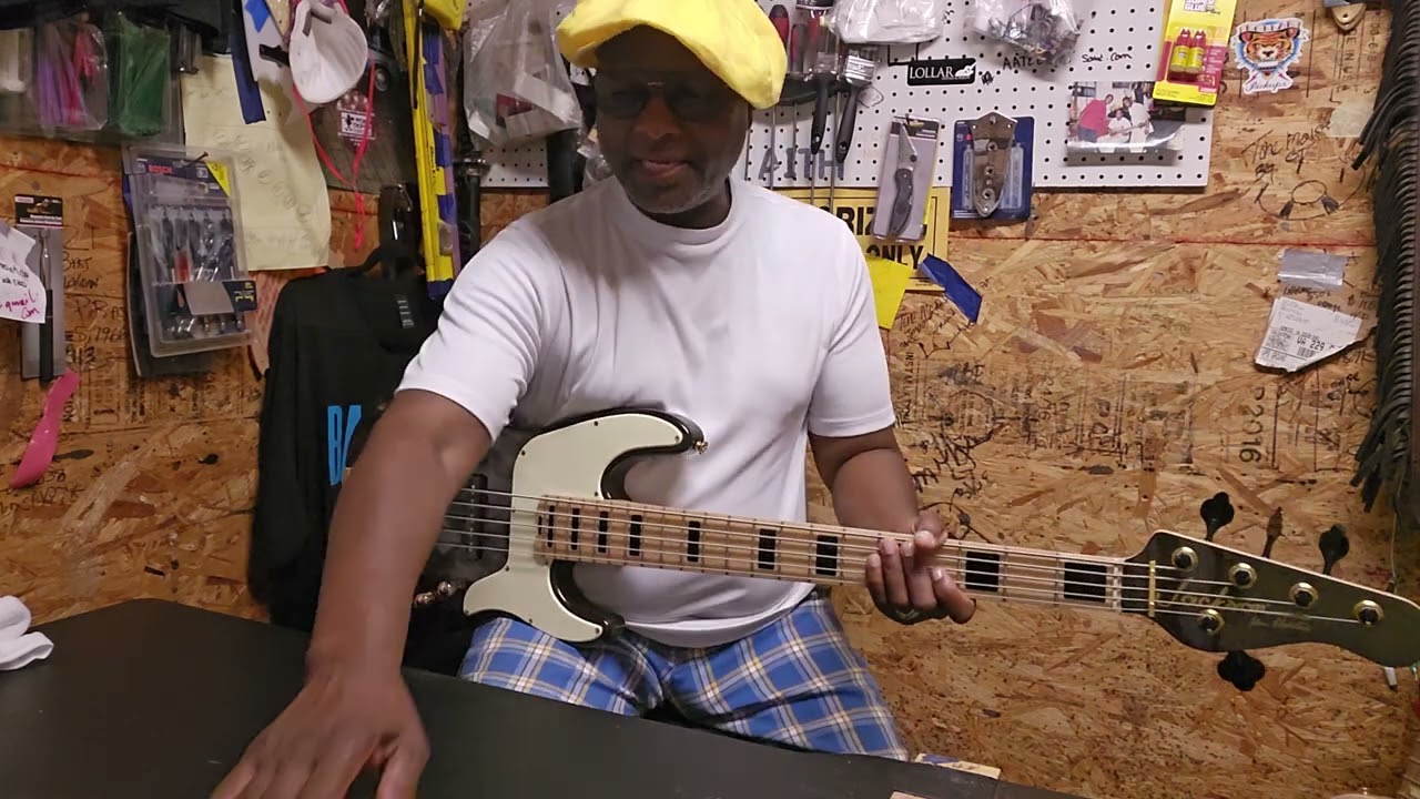 hootie meet Gladys Jackson