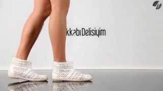 Dantela Taş - Beyaz Renk Danlet Ve Taş Desenli Bilek Babet