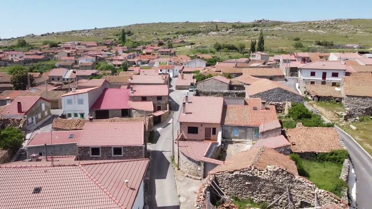 Más vistas de Vadillo de la Sierra (Ávila) el 25 mayo 2020.