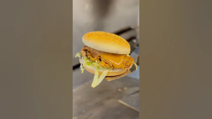 Fatmoe’s Smash Burgers i8 Markaz, Islamabad.