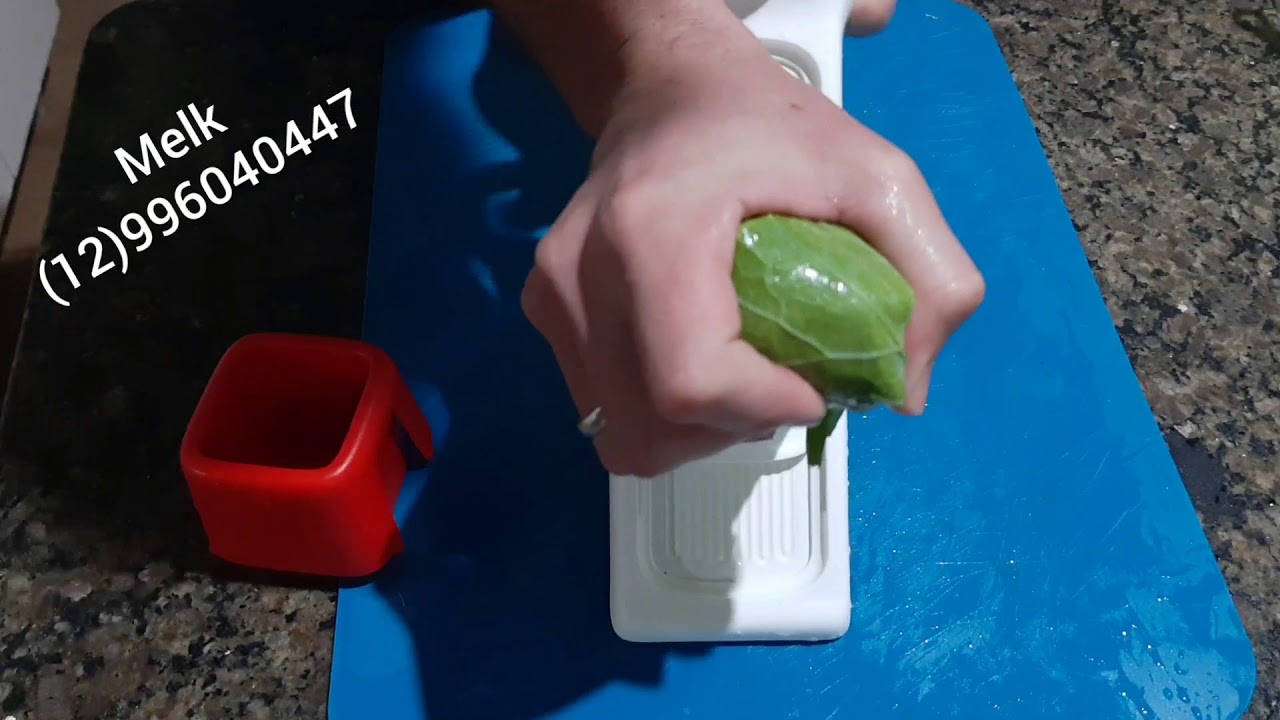 Como cortar a couve finíssima - Super Chef Mini - Tupperware