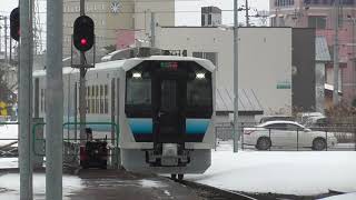 JR五所川原駅　五能線 深浦行き(2両)到着【GV-E400系・2826D】　2021.03.01