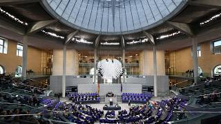 Bundestag LIVE: u.a. zu Verbraucherkreditverträgen und der russischen Schattenflotte | 17.04.26