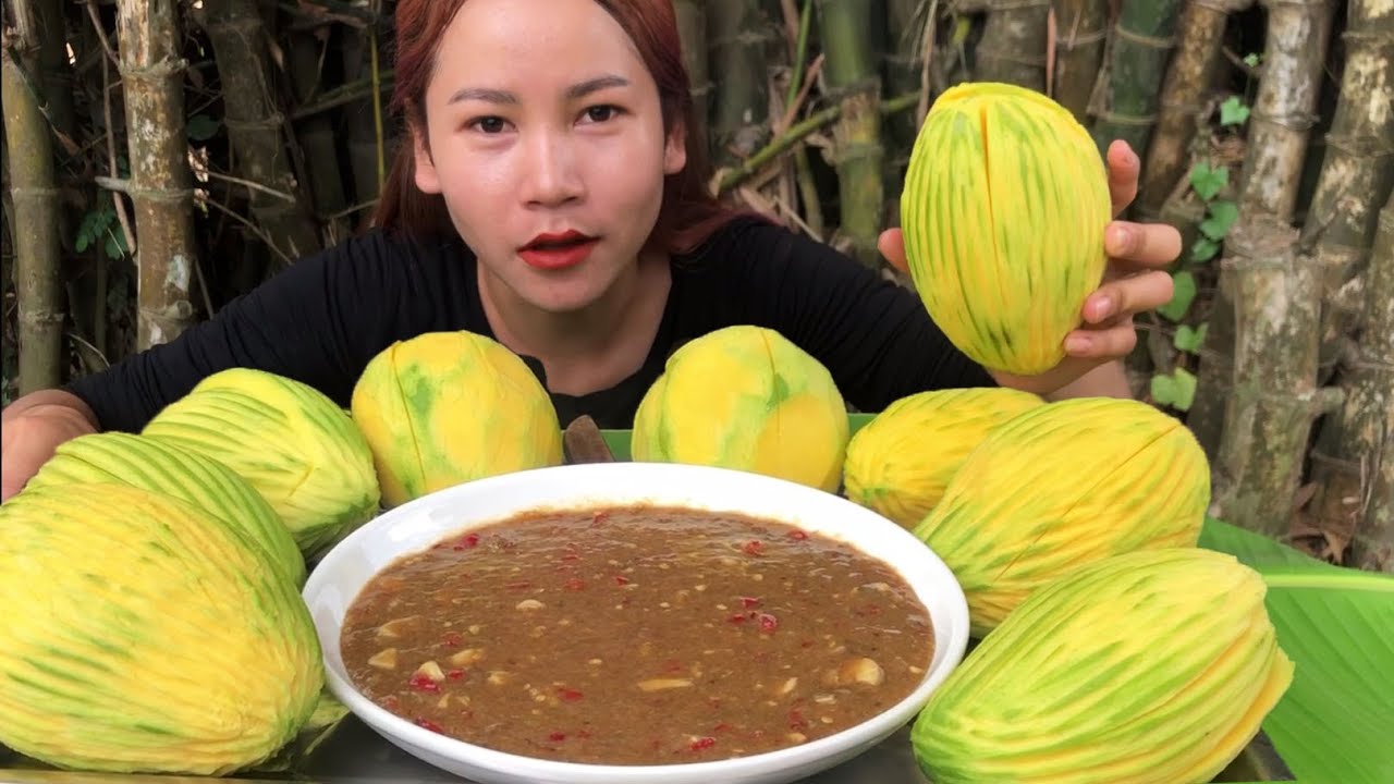 Yummy eating mango with BROHOK sauce / spicy recipes eating delicious YouTube