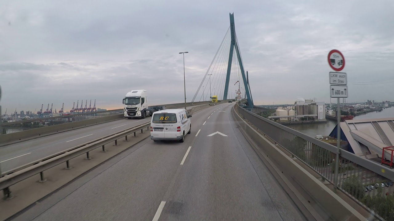 Köhlbrandbrücke -ÜBERFAHRT aus LKW Sicht-