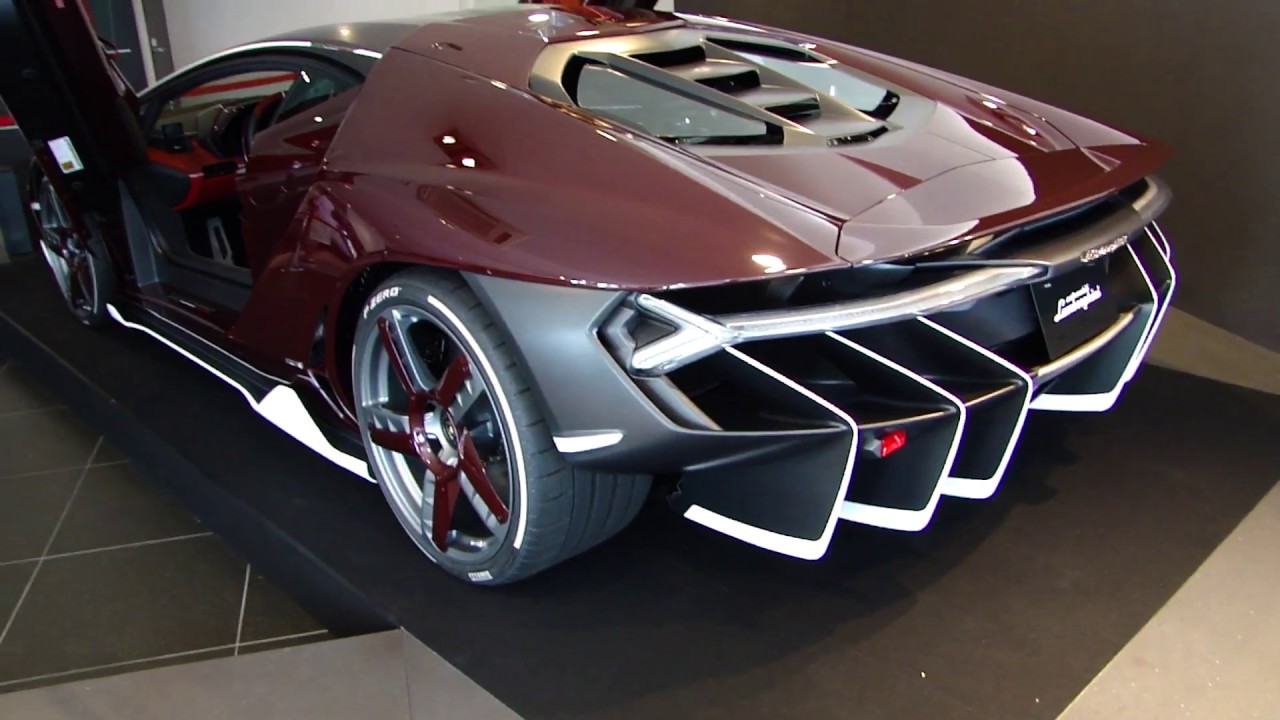 The First Centenario Lands in Japan / Red carbon White line