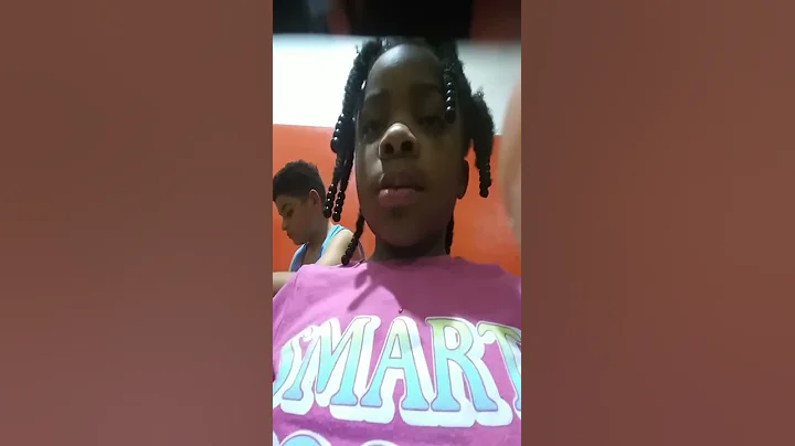 Lauryn say hi*