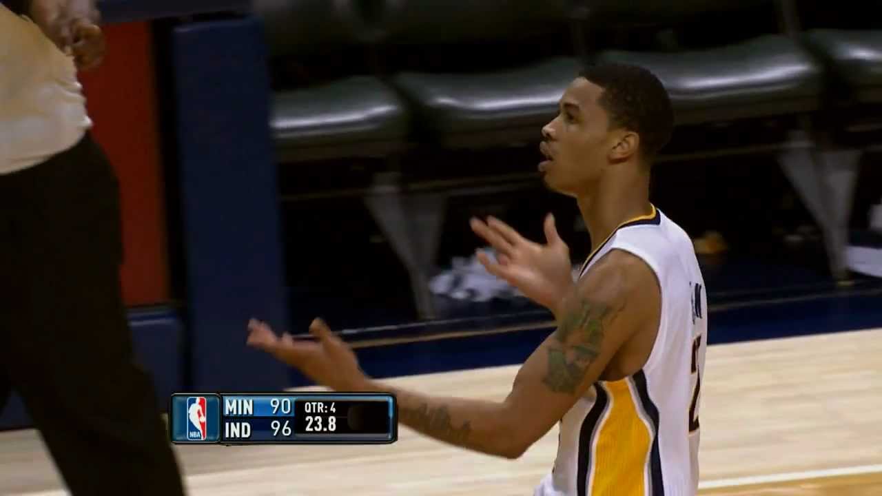 Gerald Green Gets the Mean Alley-Oop - YouTube