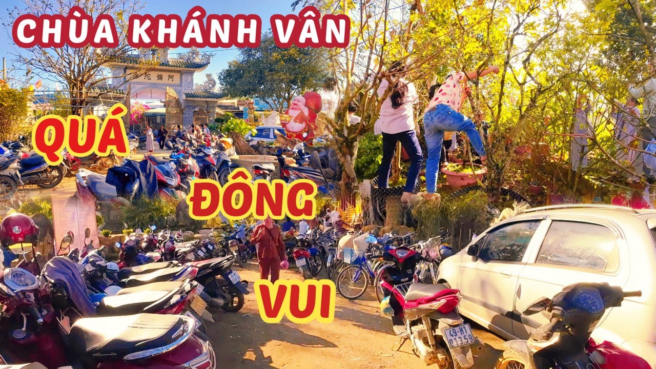 ĐÔNG NGHẸT NGƯỜI TẠI CHÙA KHÁNH VÂN SÁNG NAY