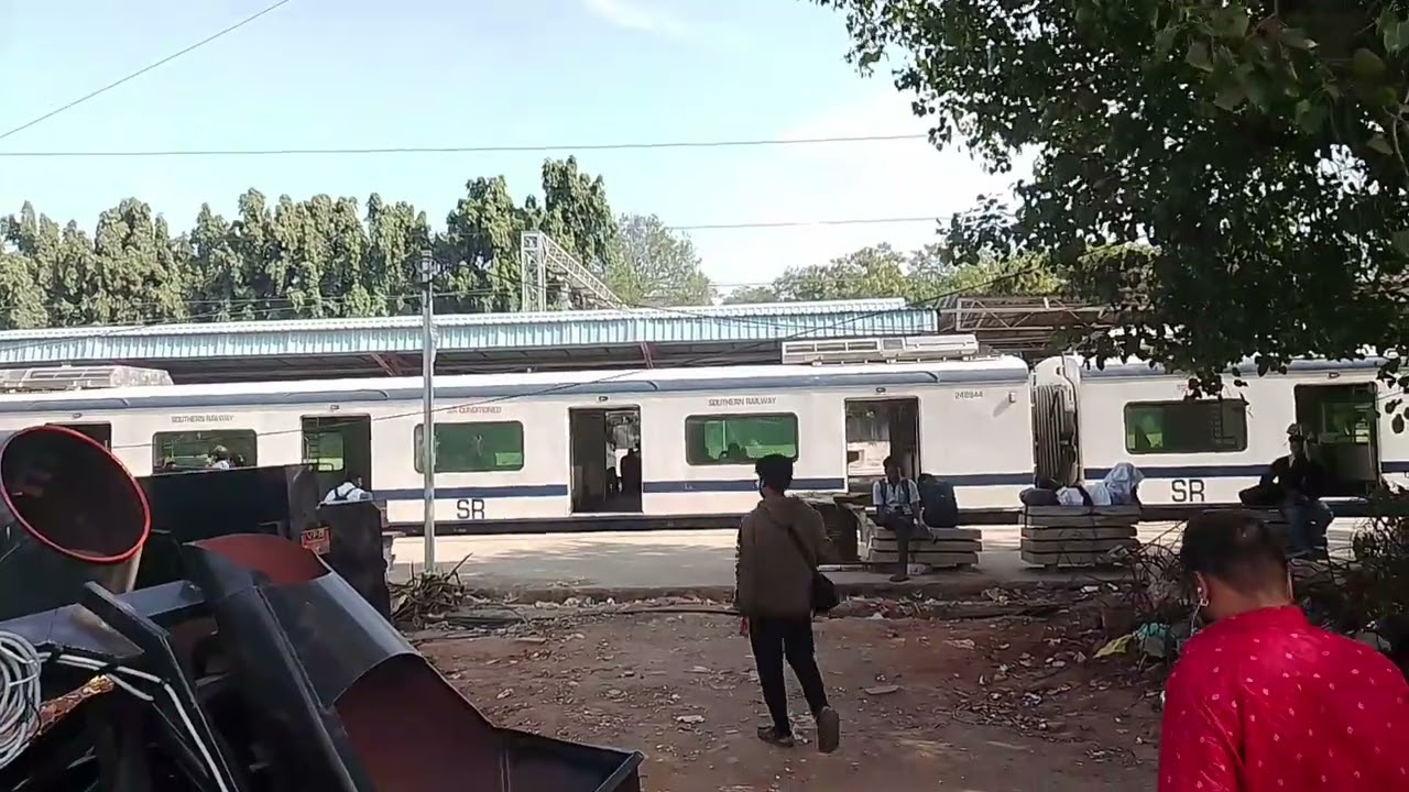 Ac Emu Local Train Towards Beach With Inna Me Guesta 