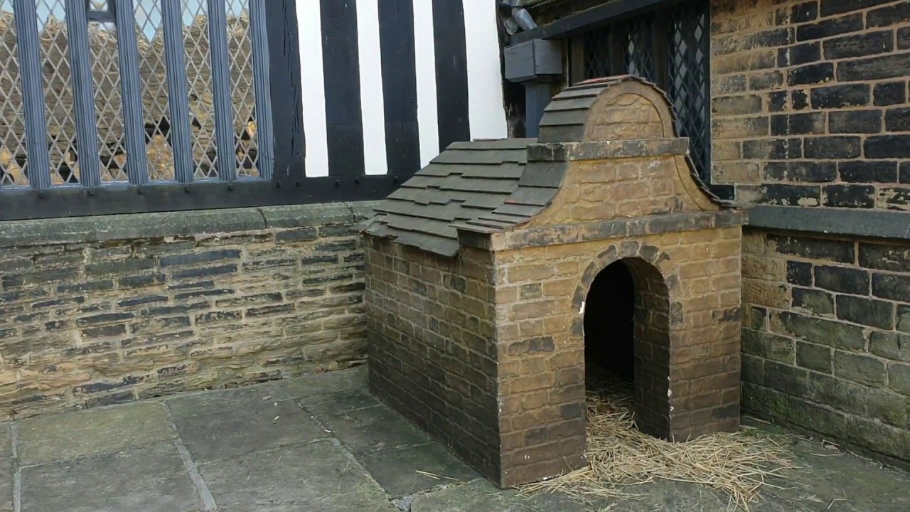 AUTUMN AT SHIBDEN HALL