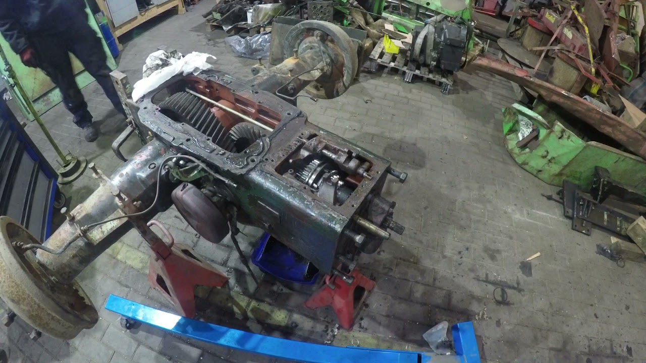 Deutz Intrac 2003 WerkstattVlog #9 mit Kara     Getriebe