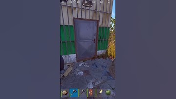 Welcome to the Supermarket In RUST!! #rust #rustclips #camper #supermarket #pump