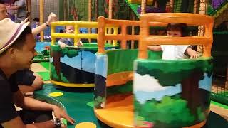 Spinning chair in Jungle Gym @ Atria