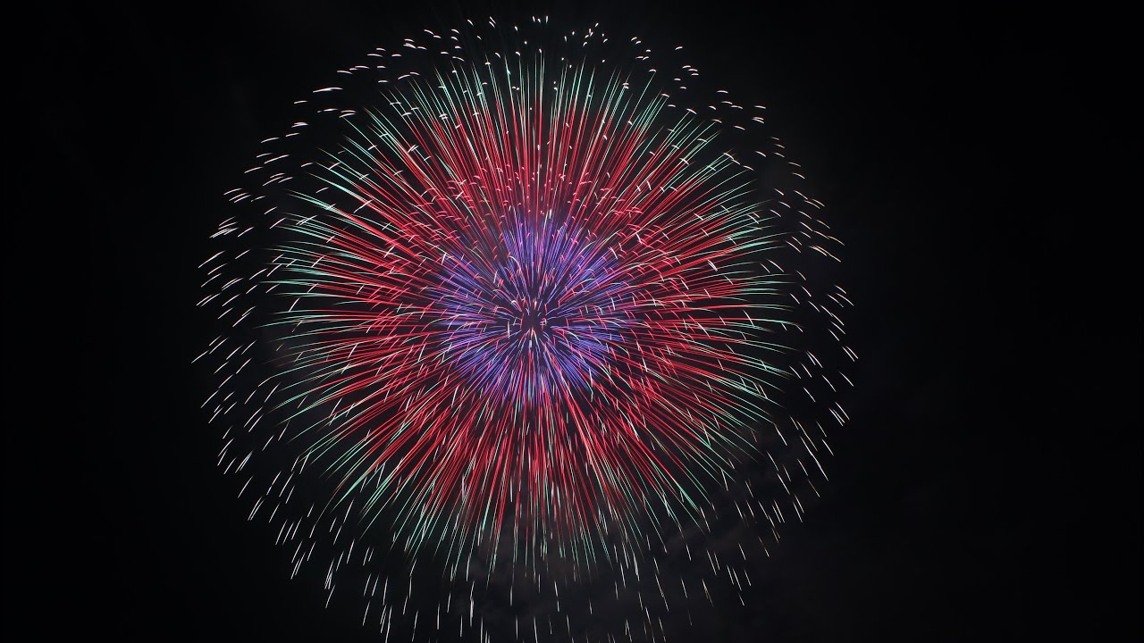Adelfia 10 Novembre 2024 Grandioso Spettacolo Pirotecnico notturno Ditta CARMINE LIETO FIREWORKS