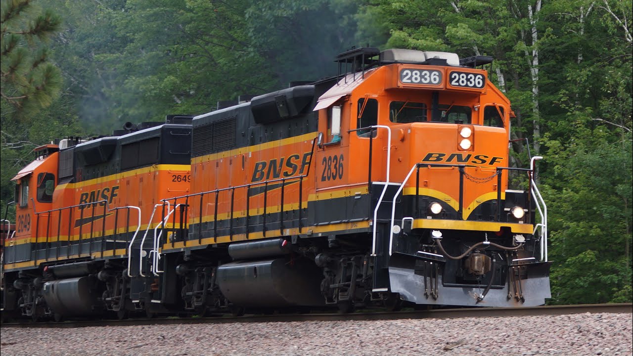 EMD GP39-3 Duo Leads a Fast H-SUPNTW Freight Train
