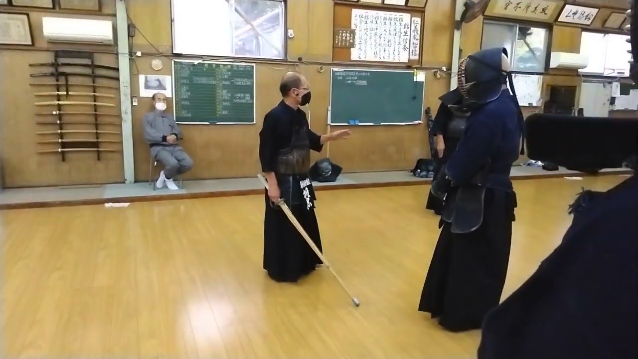 擦り上げから返し技、応じ技へのアプローチ。Approach from Suri-age wawza to Kaeshi-wza and Ouji-wza.