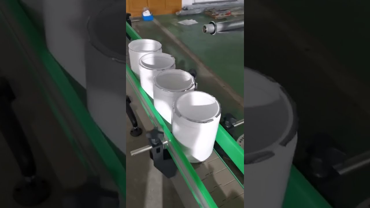 Wipe canister foil sealing machine