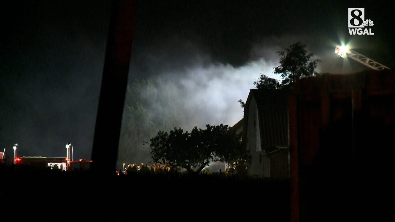 Crews battle Lancaster County barn fire - YouTube